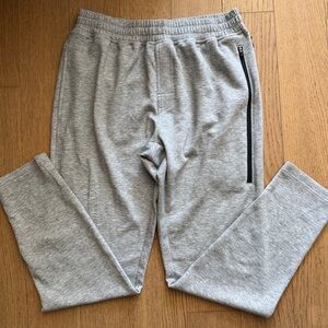 Men’s Grey Tech Straight Jogger Size M NWT